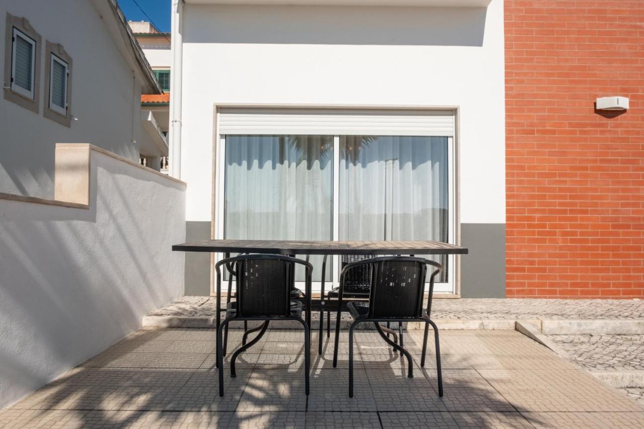 8 Rodrigues Family House - Villa With Patio Nazare Luaran gambar